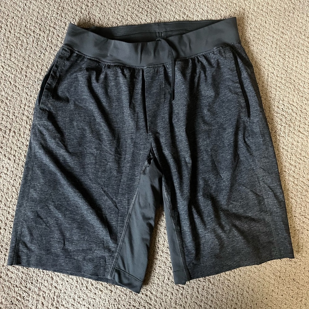 lululemon athletica Men's Athletic Shorts - Dark Gray